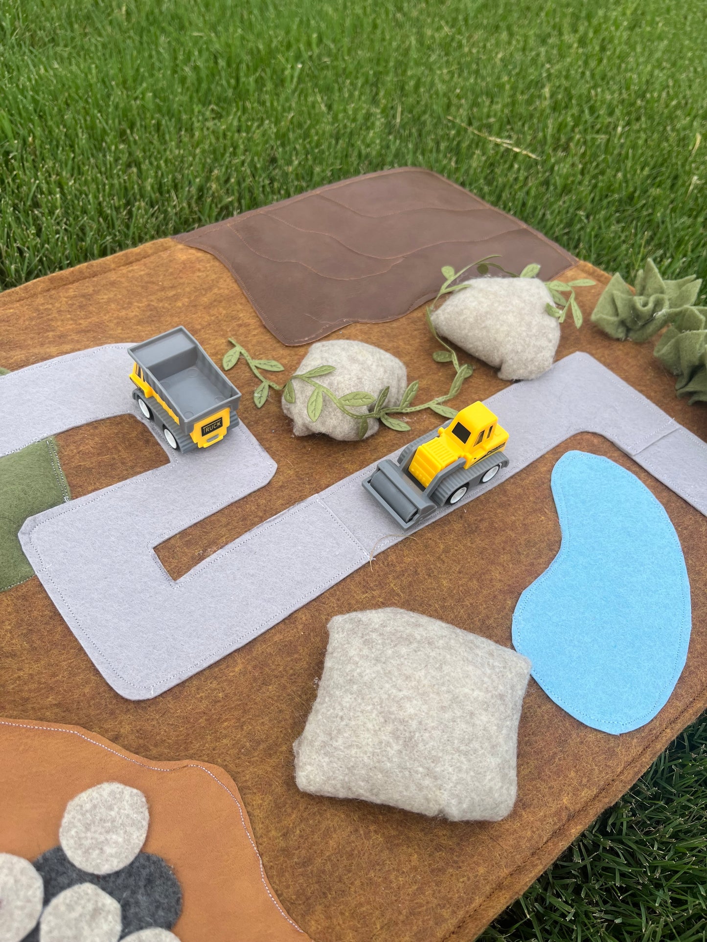 Construction on the go Play Mat