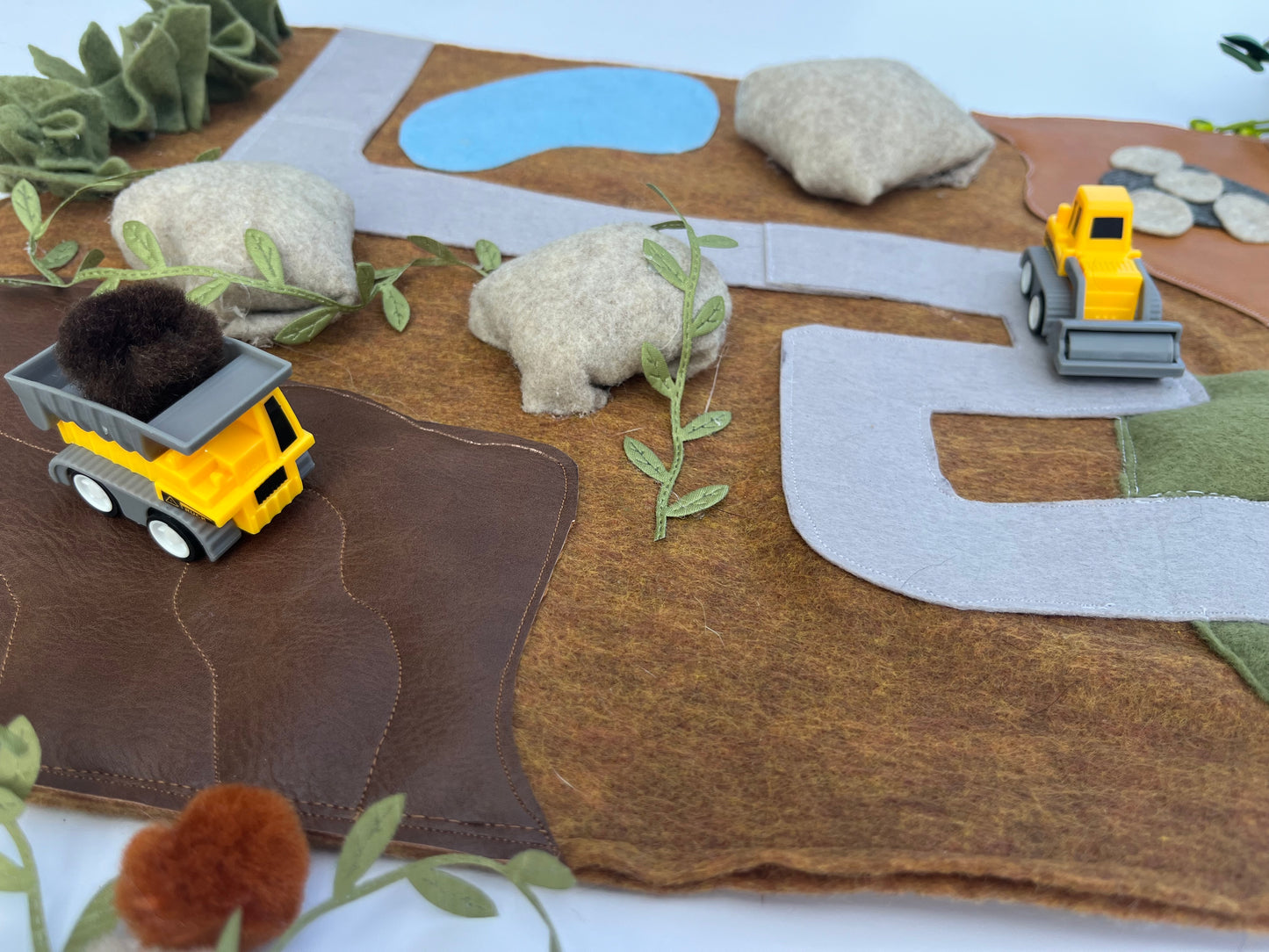 Construction on the go Play Mat